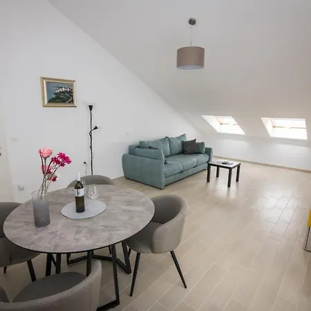 Skylight Apartment Kostrena