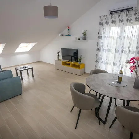 Skylight Apartmán *