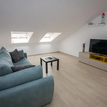 Skylight * Kostrena