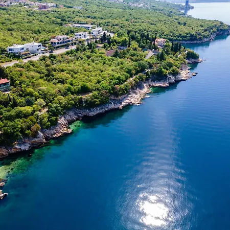 شقة Skylight كوسترينا